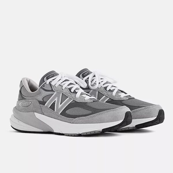 New Balance 990v6 Shoes