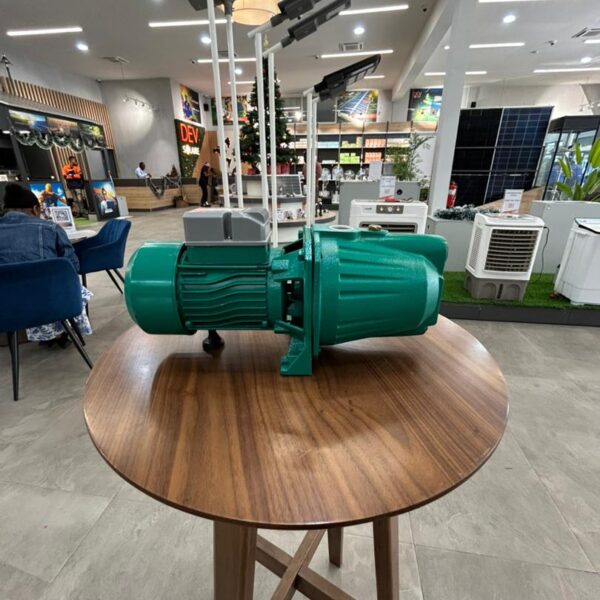 Hydrophore solaire 400W, 35 mètres de hauteur